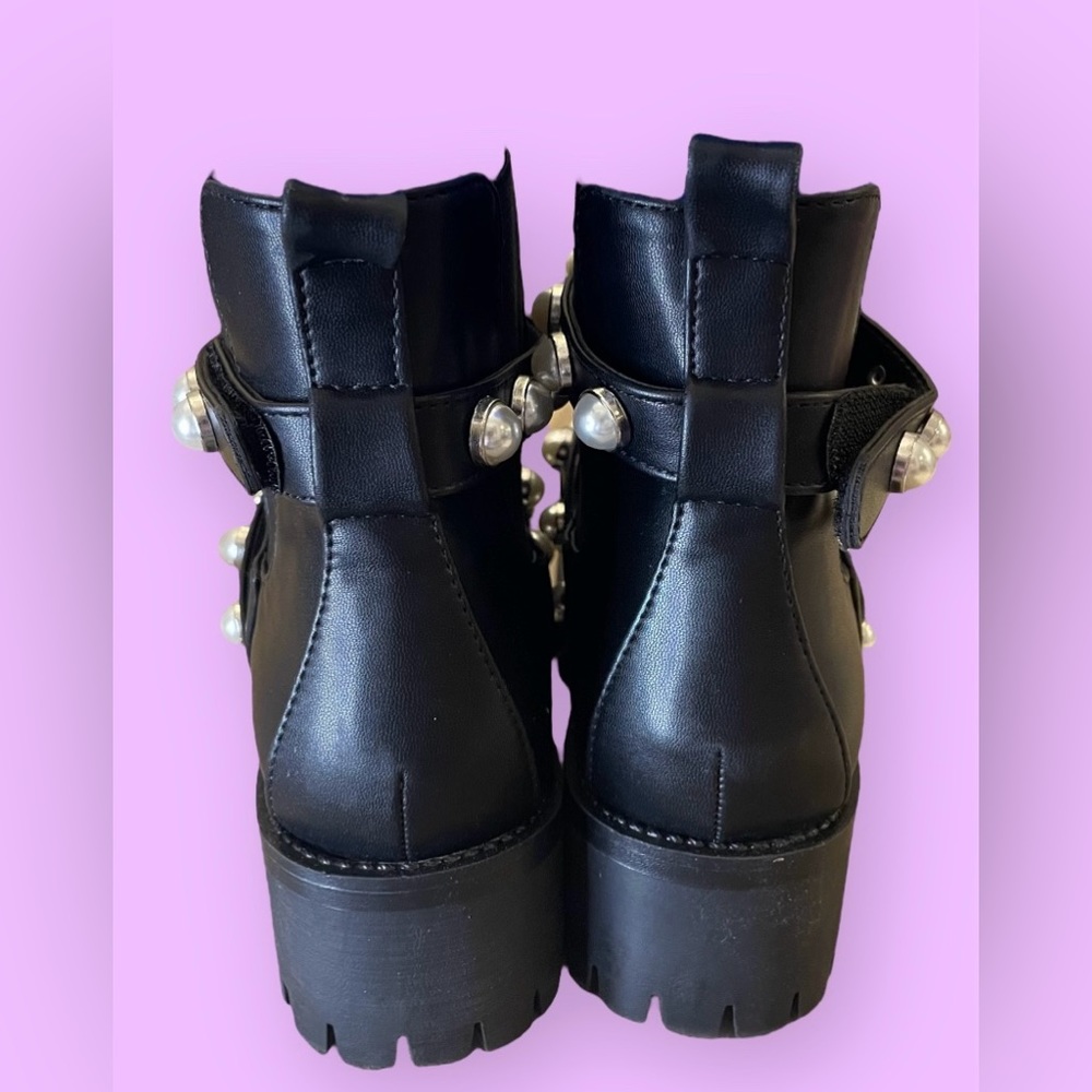 BP KORA 2 LUG CHELSEA LUG PEARLY BEADED ANKLE BOOTS - Picture 6 of 8